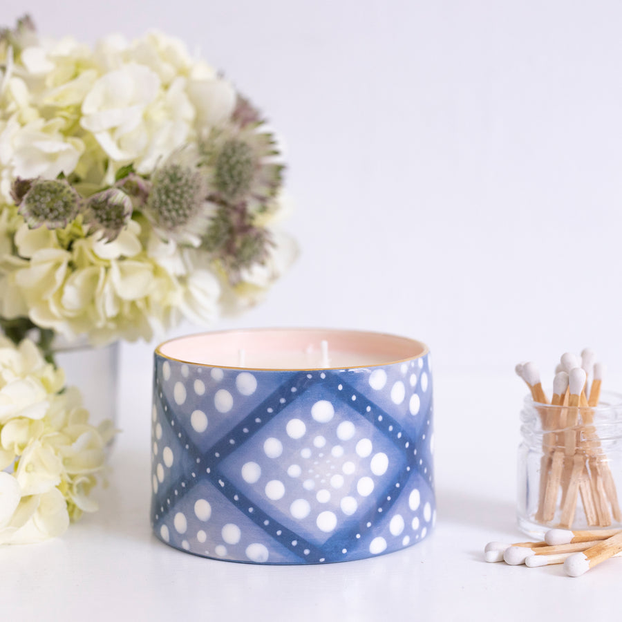 White Tea Lavender Candle in Danish