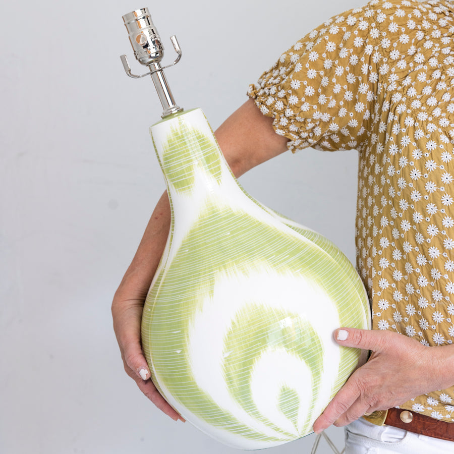 Teardrop Lamp in Vita