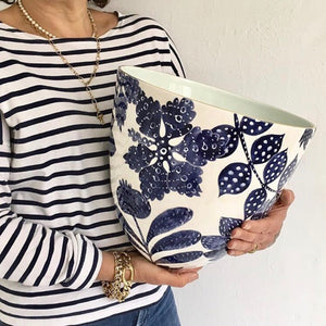 Bali Toile Medium Bee Bowl