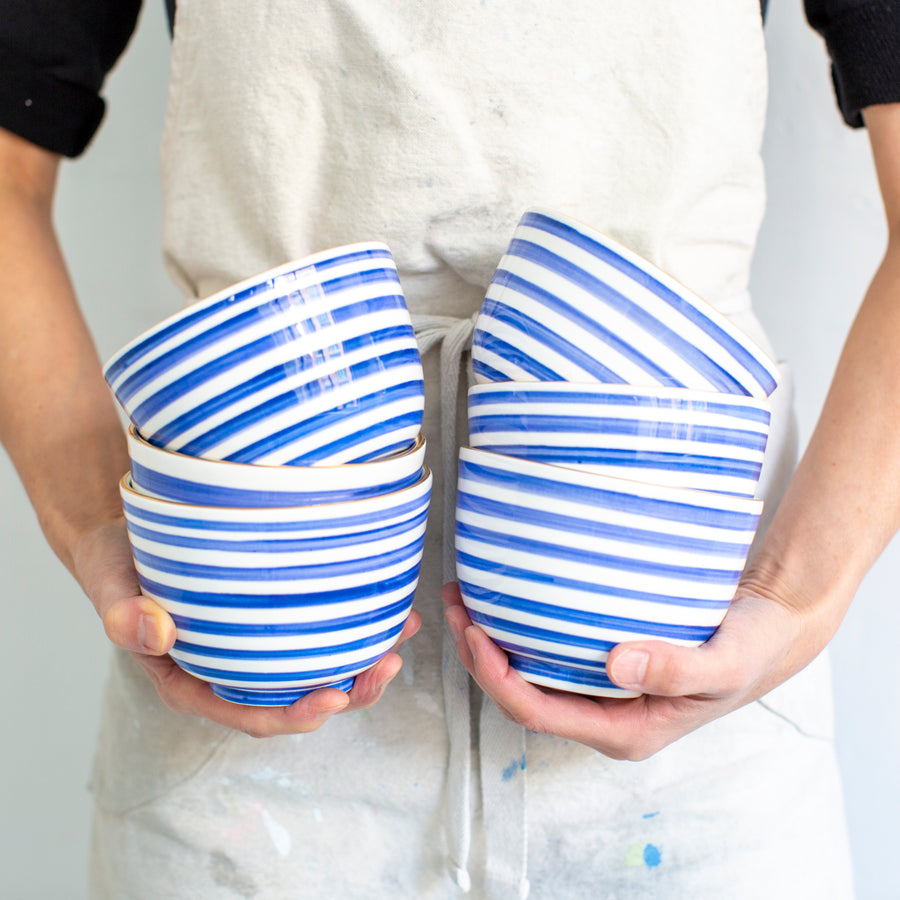 Cafe Au Lait Bowl in Slinky Stripe