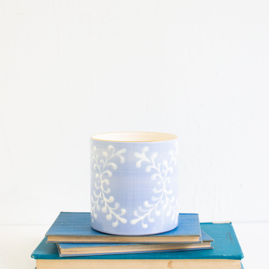 Angel Dust Peony Vase in French